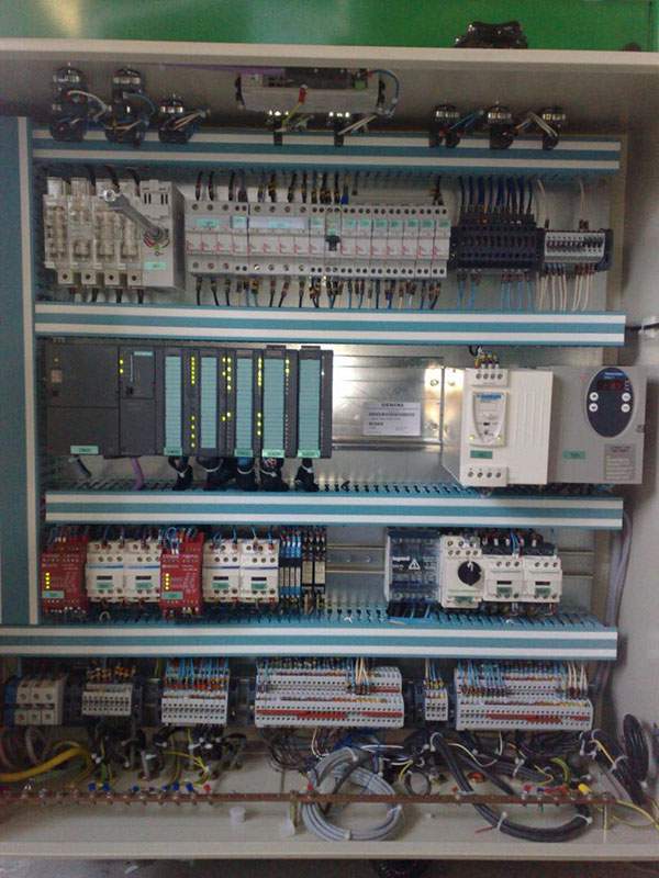 Câblage armoire industrielle l'Orne