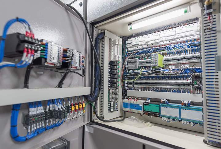 Mise en place et conception électricité haute tension dans l'Orne